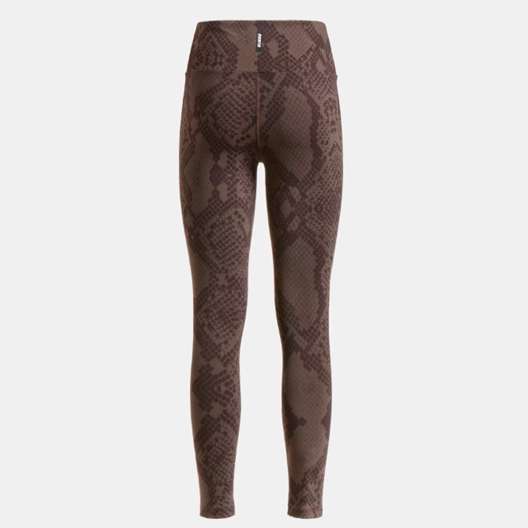 guess_donna_leggings_erin_marrone.